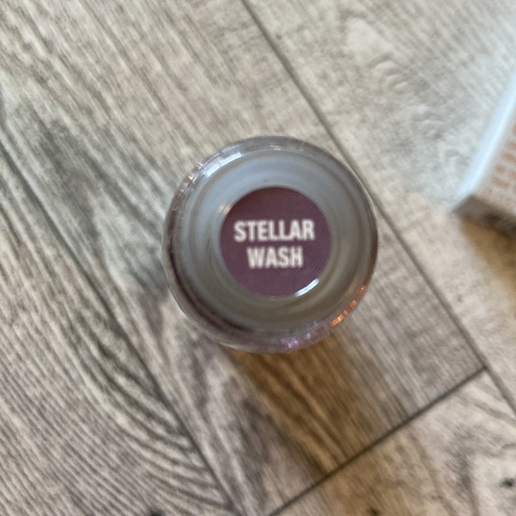 Drew Barrymore Trio Flower Makeup • Winged eyeliner + Highlighter + Eyeshadow 💐 - Picture 9 of 10